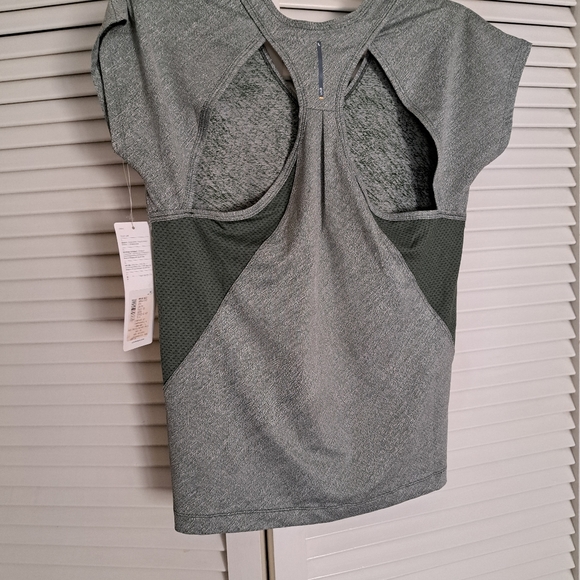 Lole shirt - Picture 3 of 6